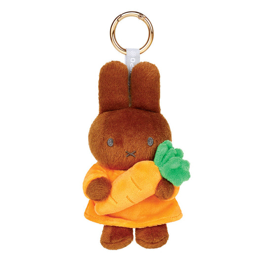 VIPO Melanie with Carrot Keychain