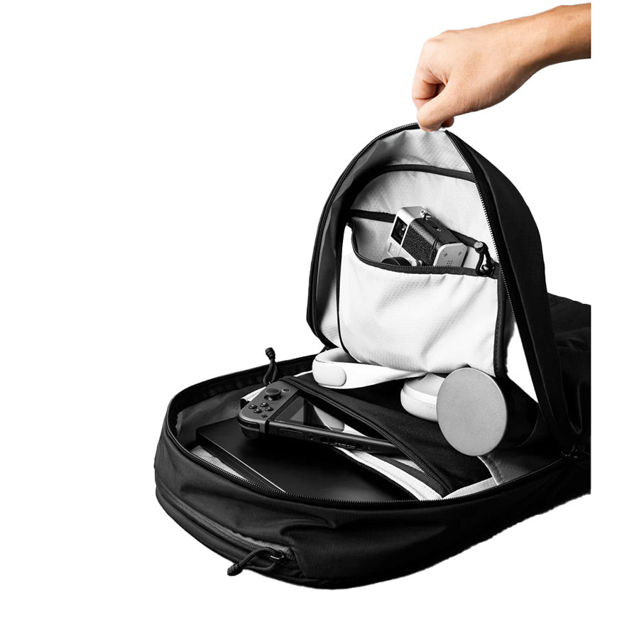 ALPAKA Aero Pack 16L - Black
