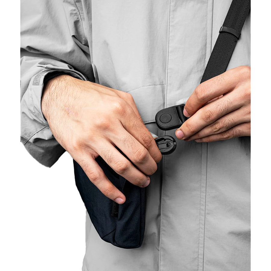 ALPAKA Flight Sling (2L) V2 - Blue